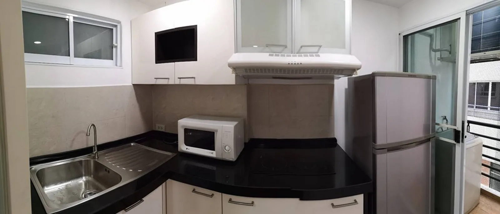 Lumpini Suite Sukhumvit 41 — photo 10