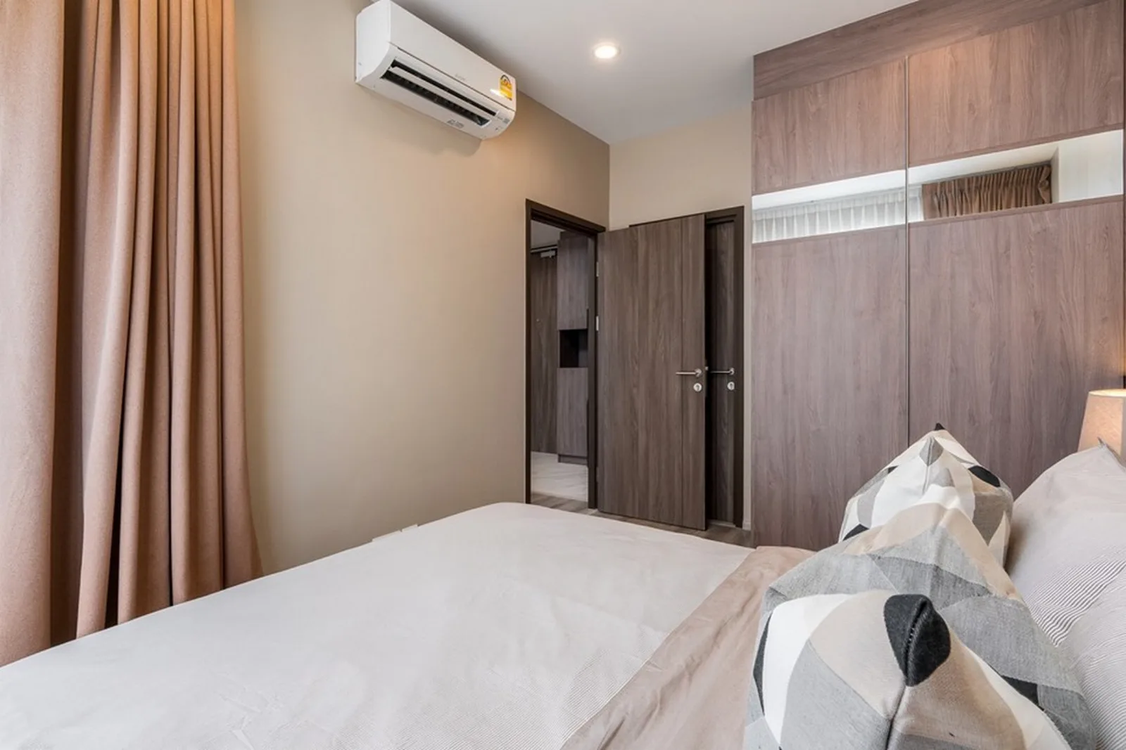 Ideo Mobi Asoke — photo 10