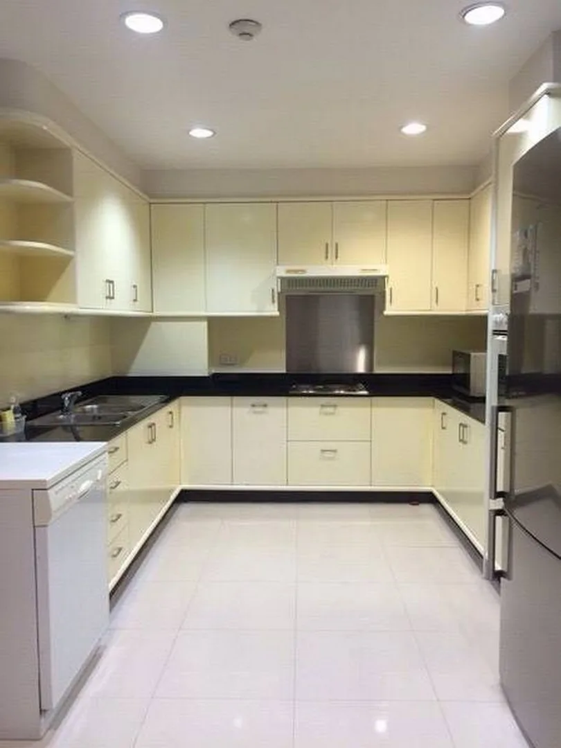 City Lakes Tower Sukhumvit 16 — photo 13
