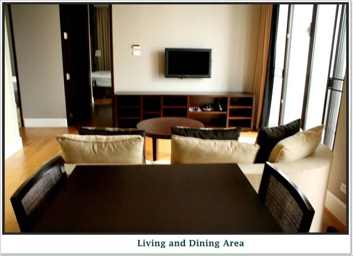 Vincente Sukhumvit 49 — photo 1