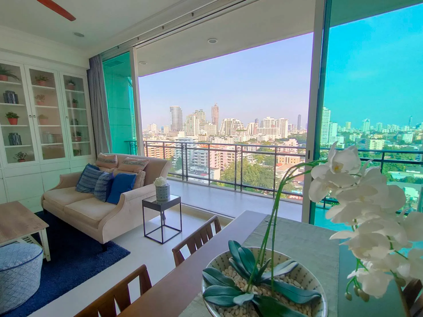 Royce Private Residences — photo 6