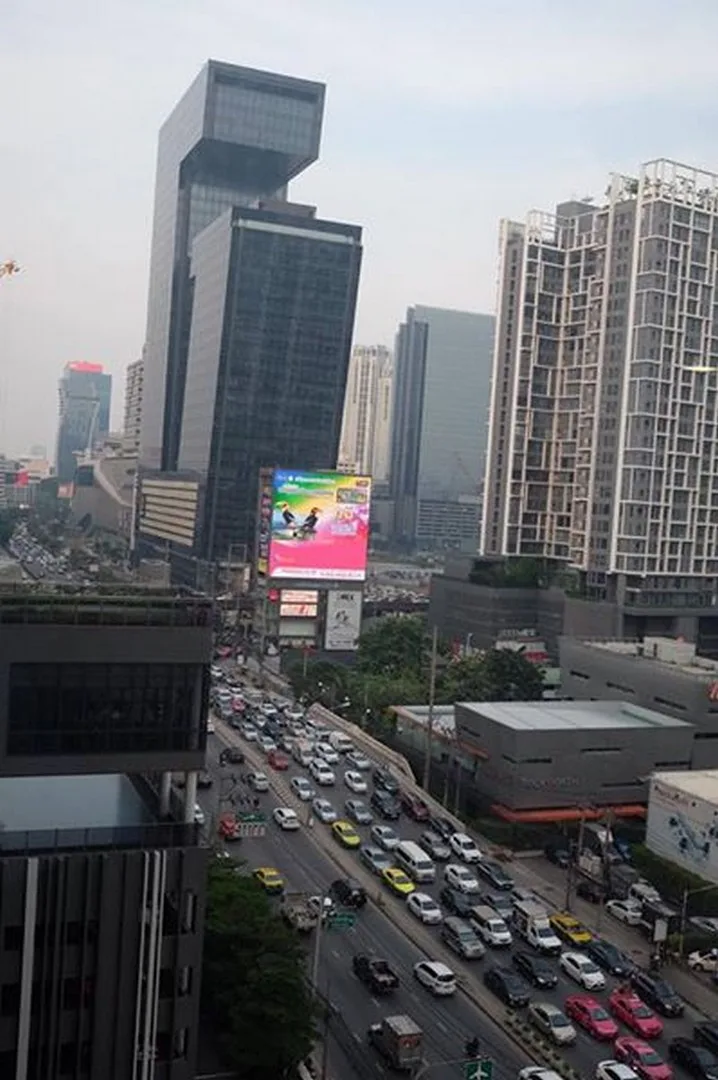 Chewathai Residence Asoke — photo 14