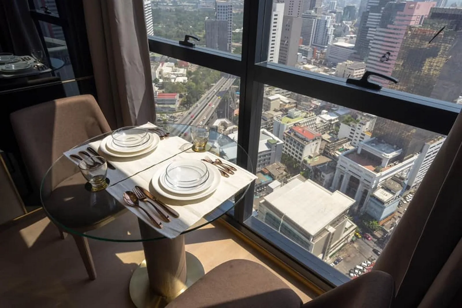 Chewathai Residence Asoke — photo 3
