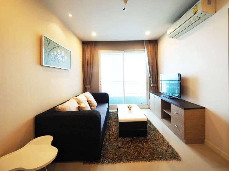 Circle Condominium — photo 3