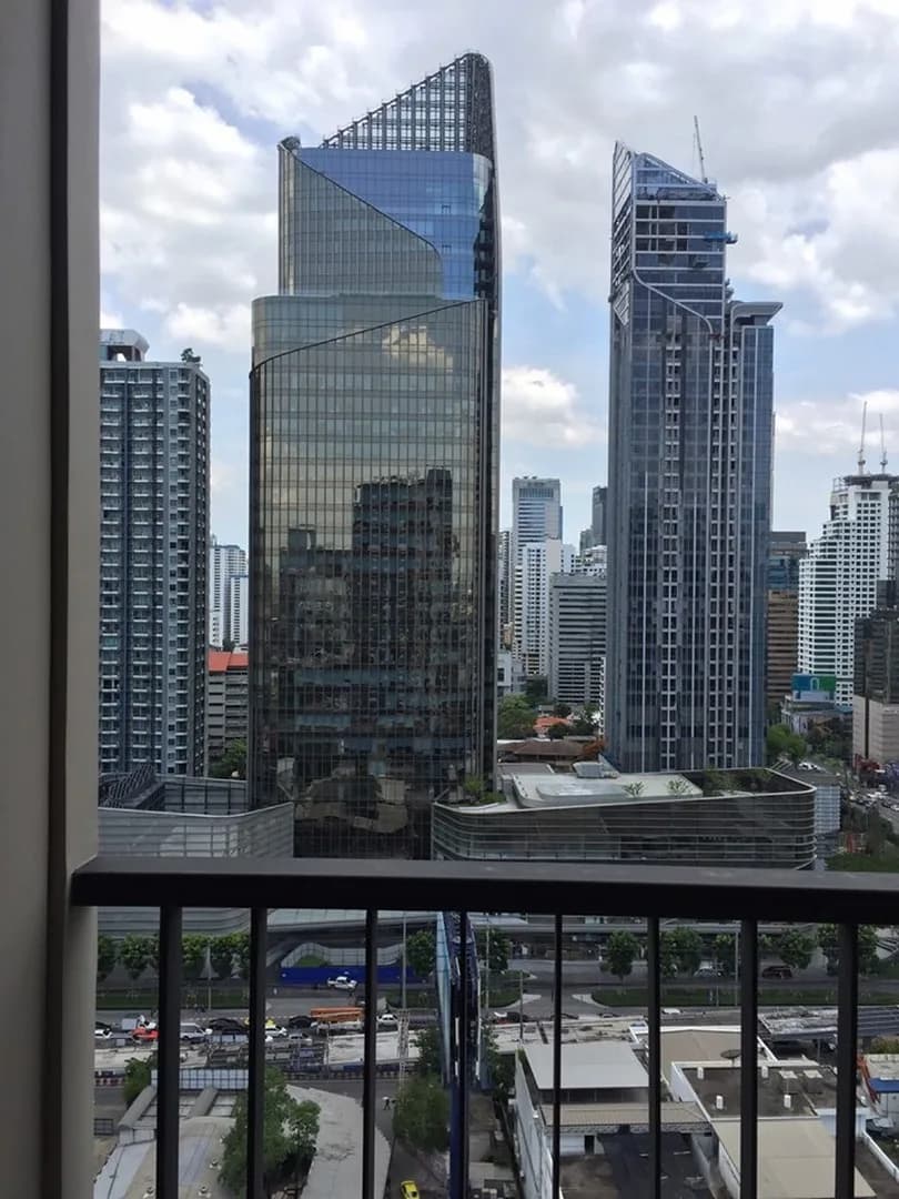 Life Asoke — photo 9