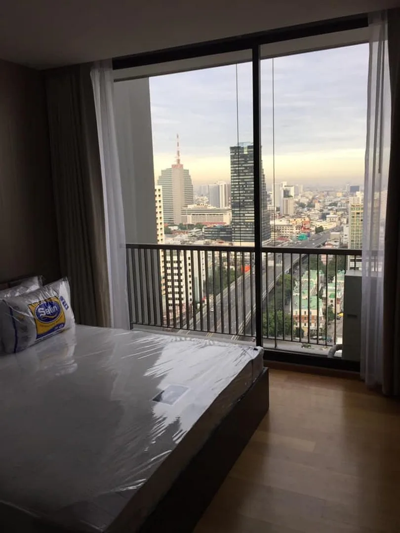 Noble Revolve Silom — photo 2