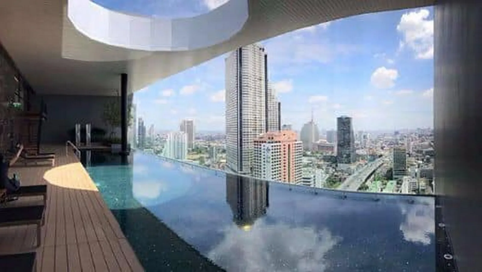 Noble Revolve Silom — photo 9
