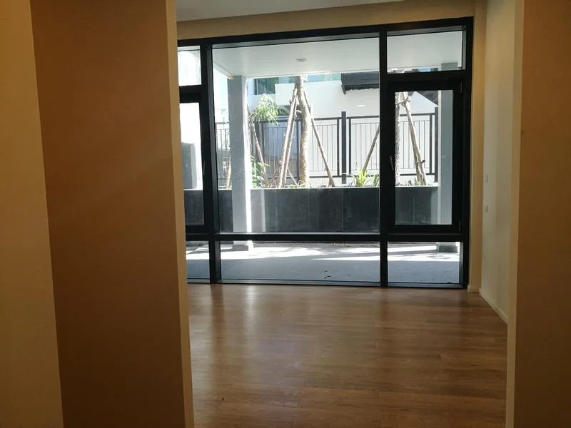 Circle Living Prototype — photo 11