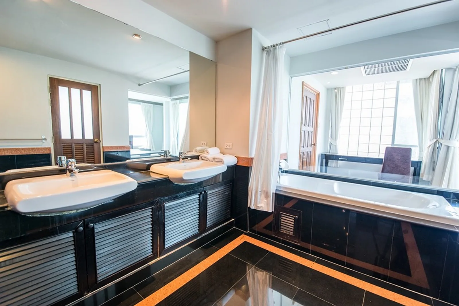 Baan Thirapa — photo 4