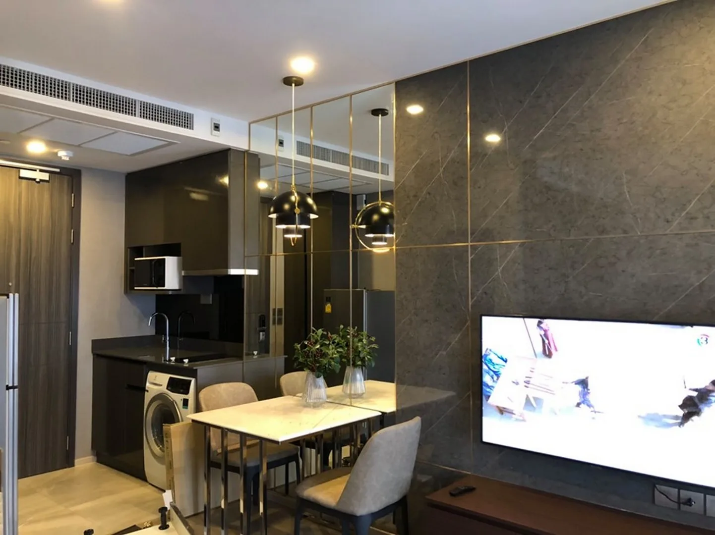 Ashton Asoke — photo 11