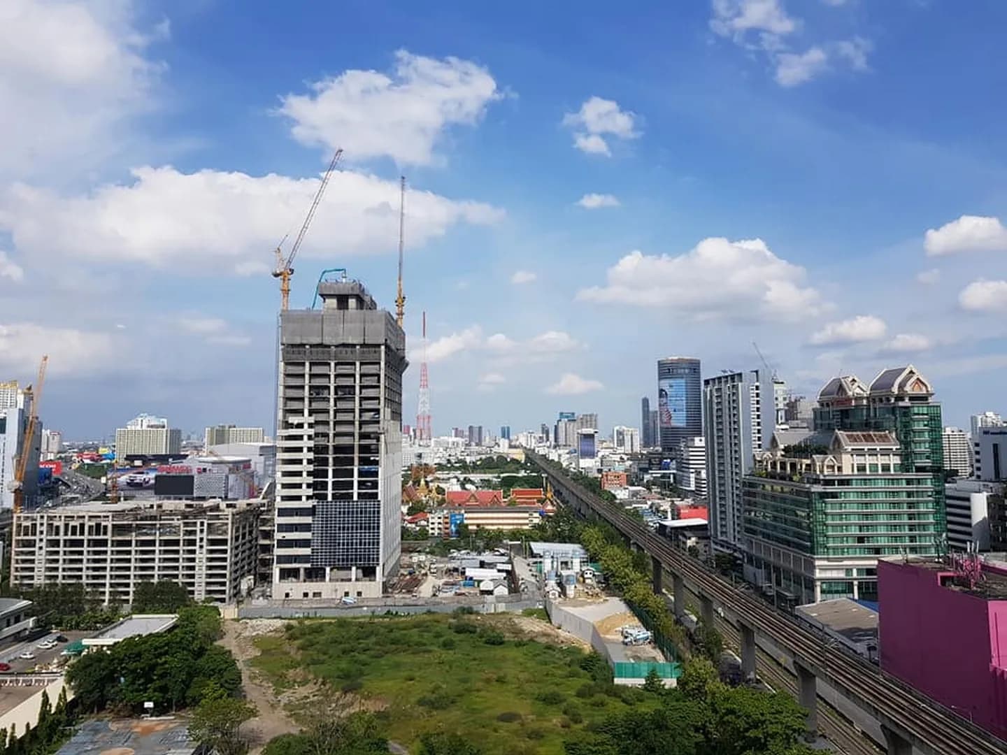 Life Asoke — photo 7