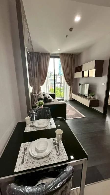 Edge Sukhumvit 23 — photo 1