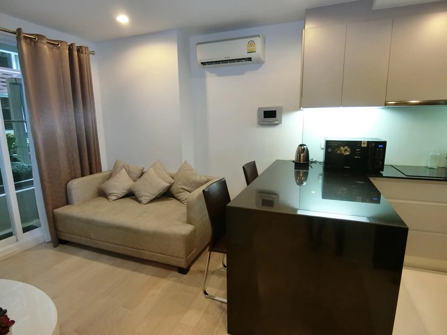15 Sukhumvit Residences — photo 8