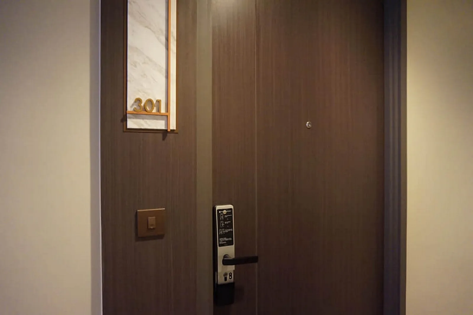 Edge Sukhumvit 23 — photo 18