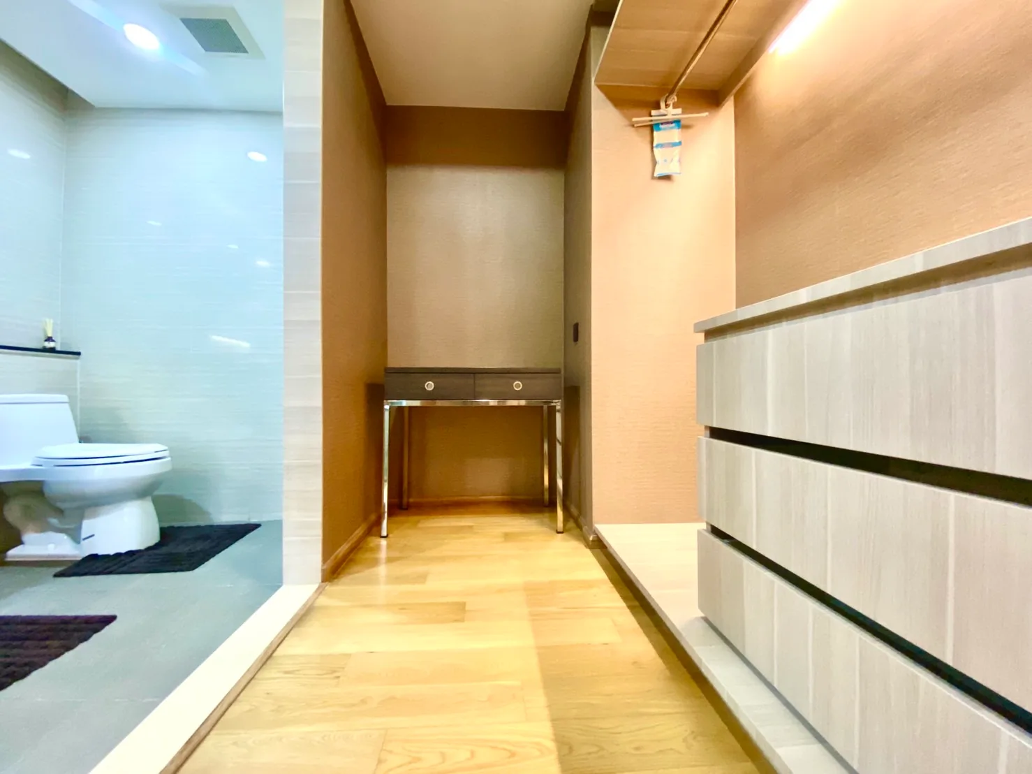 Klass Condo Langsuan — photo 11