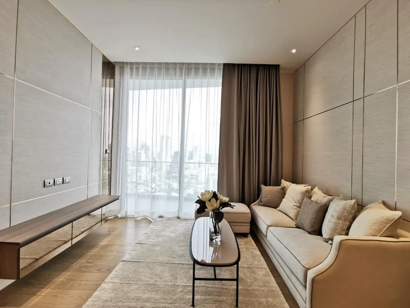 Magnolias Waterfront Residences — photo 15