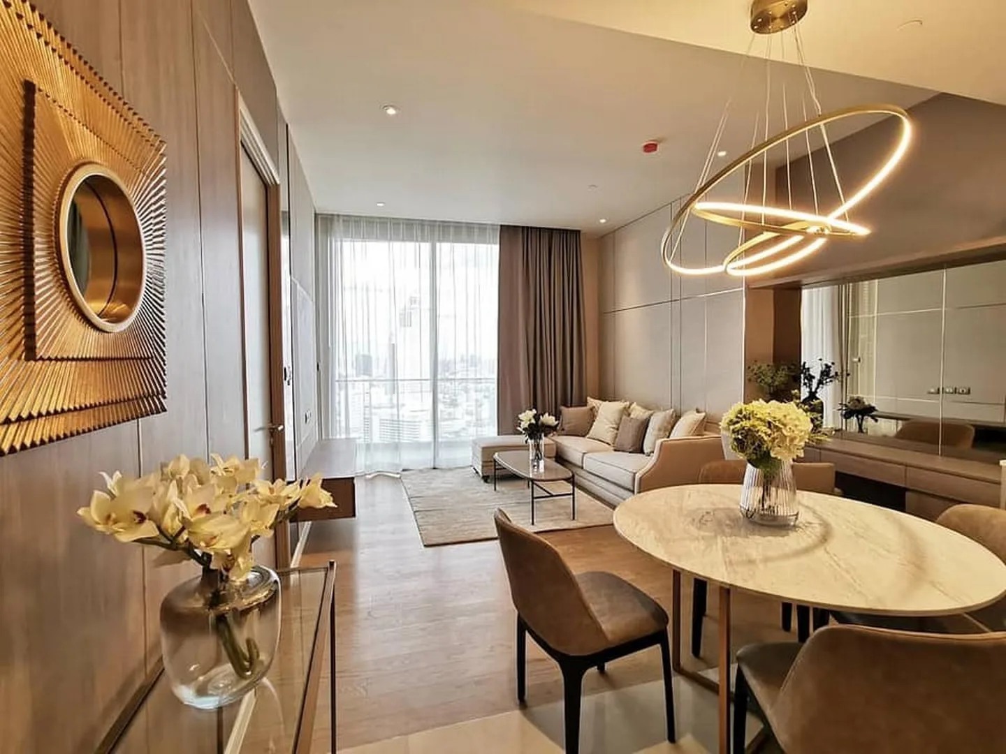 Magnolias Waterfront Residences — photo 5