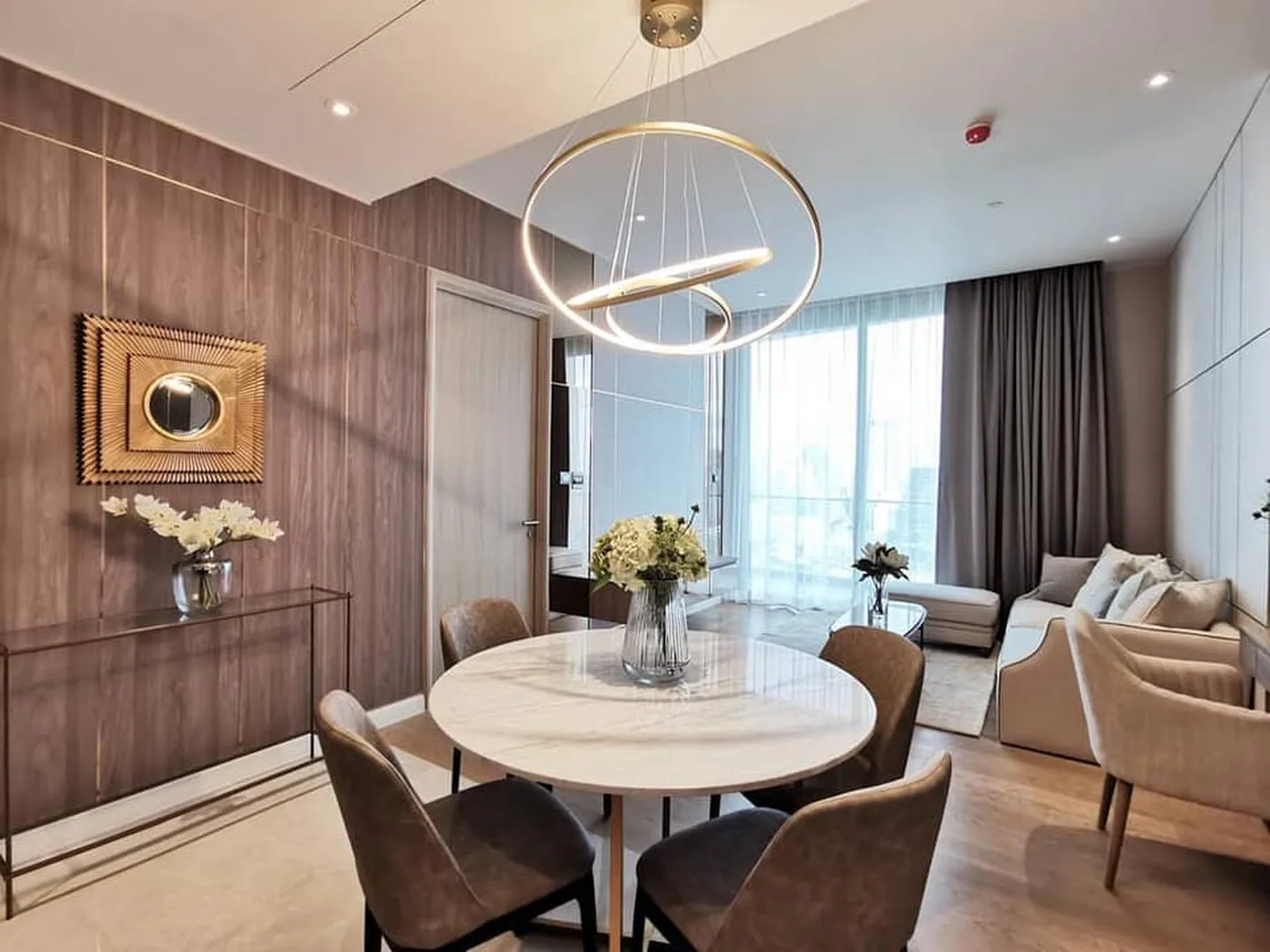 Magnolias Waterfront Residences — photo 8