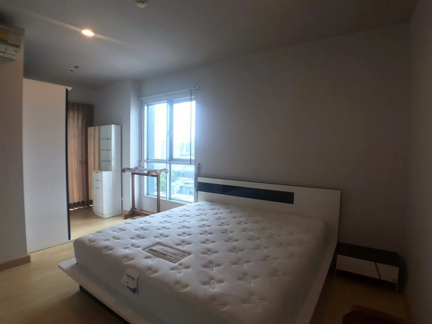 Hive Sathorn — photo 7