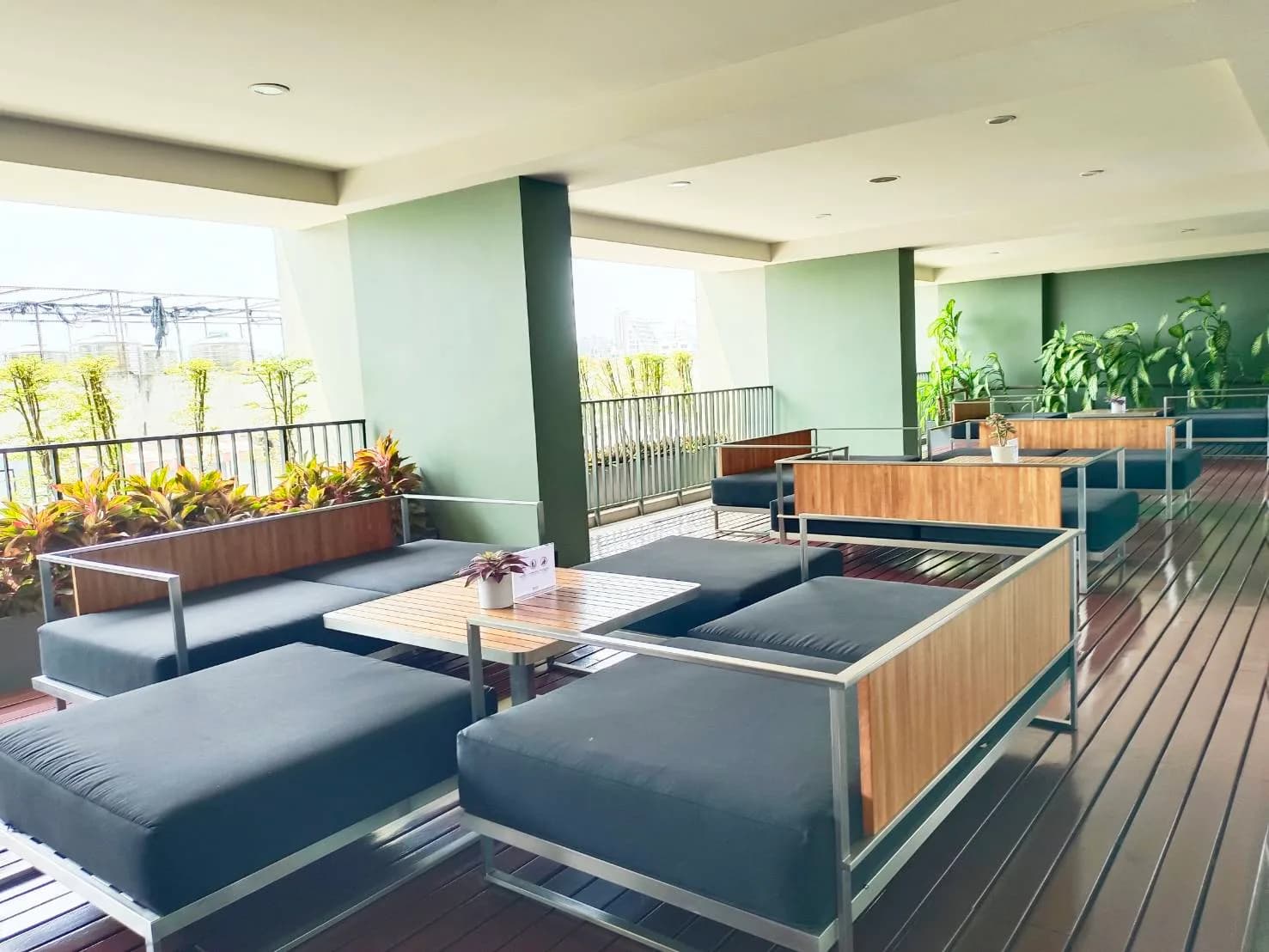 Teal Sathorn-taksin — photo 20