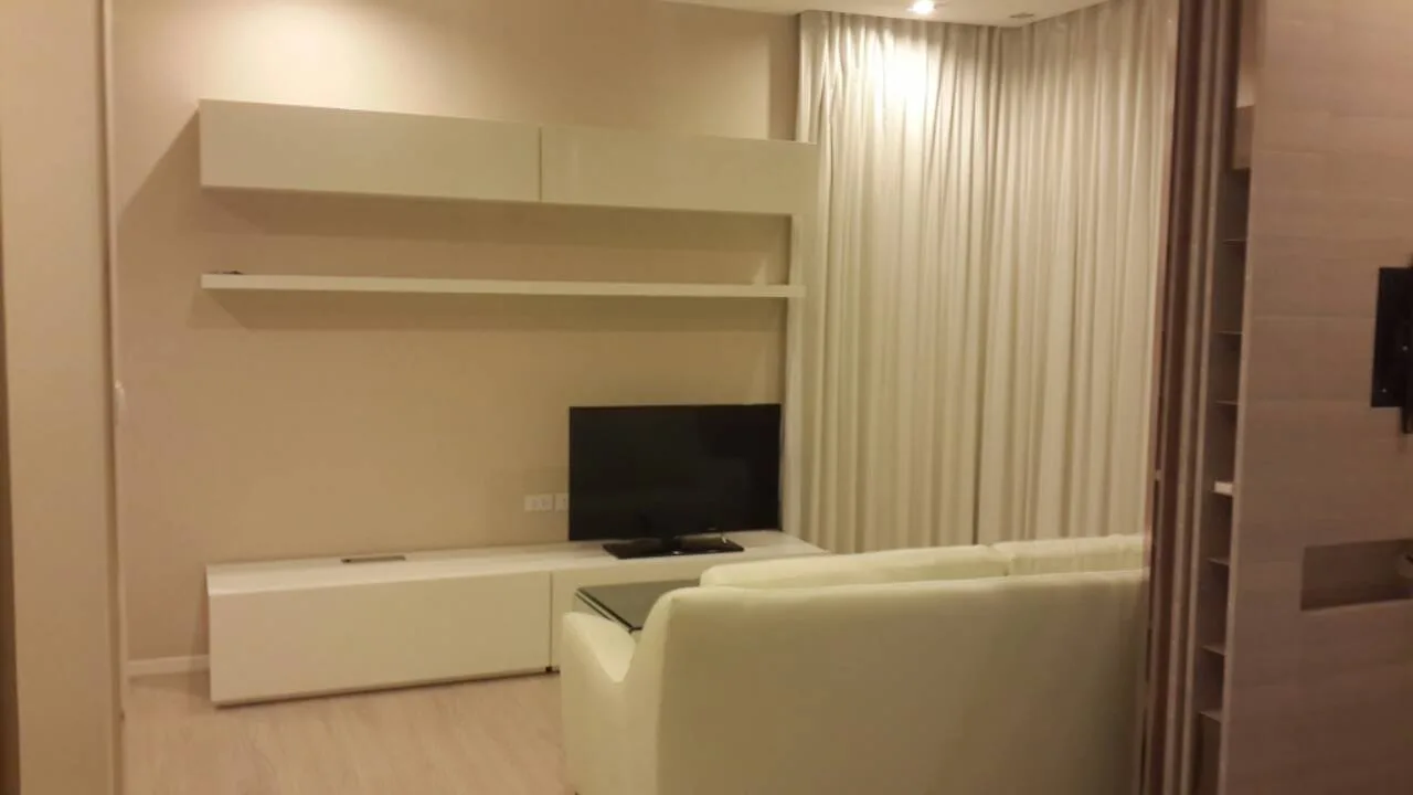 The Room Sukhumvit 21 — photo 2