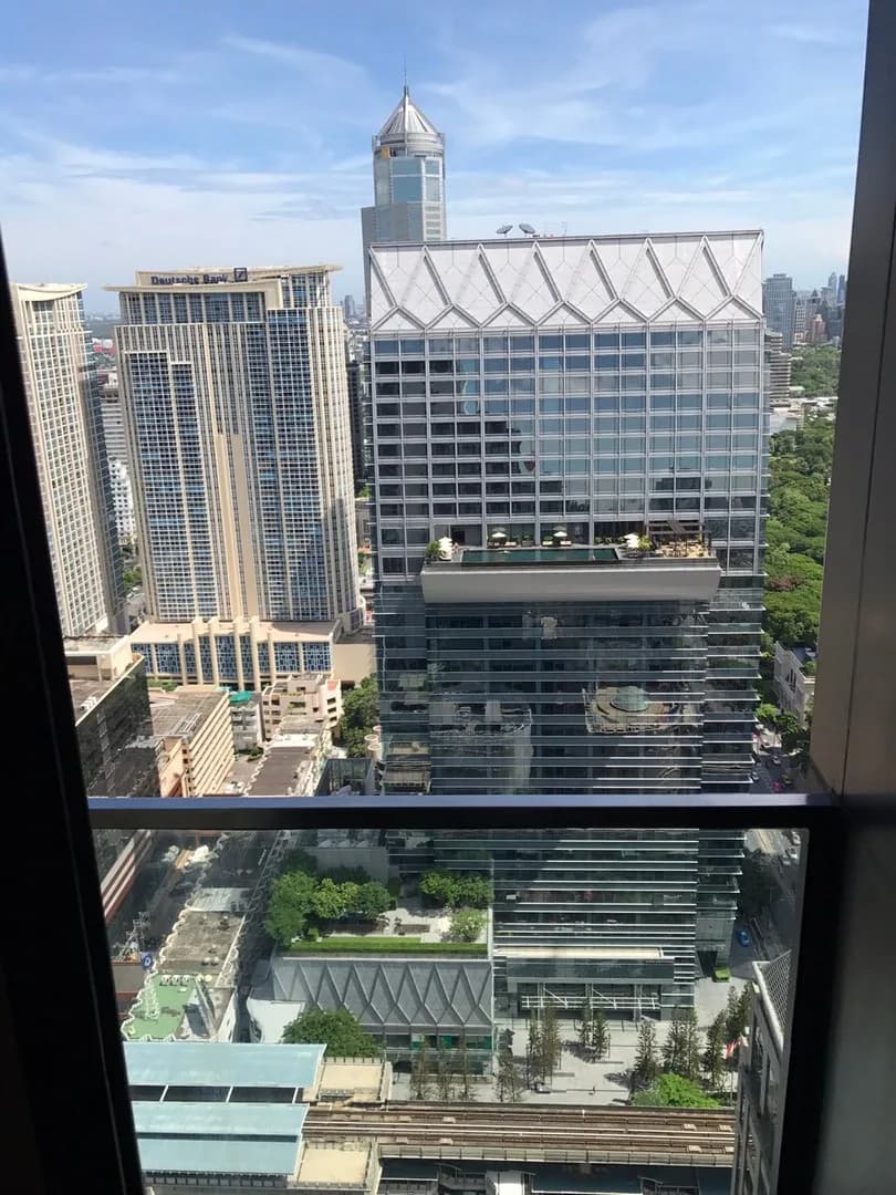 Noble Ploenchit — photo 20
