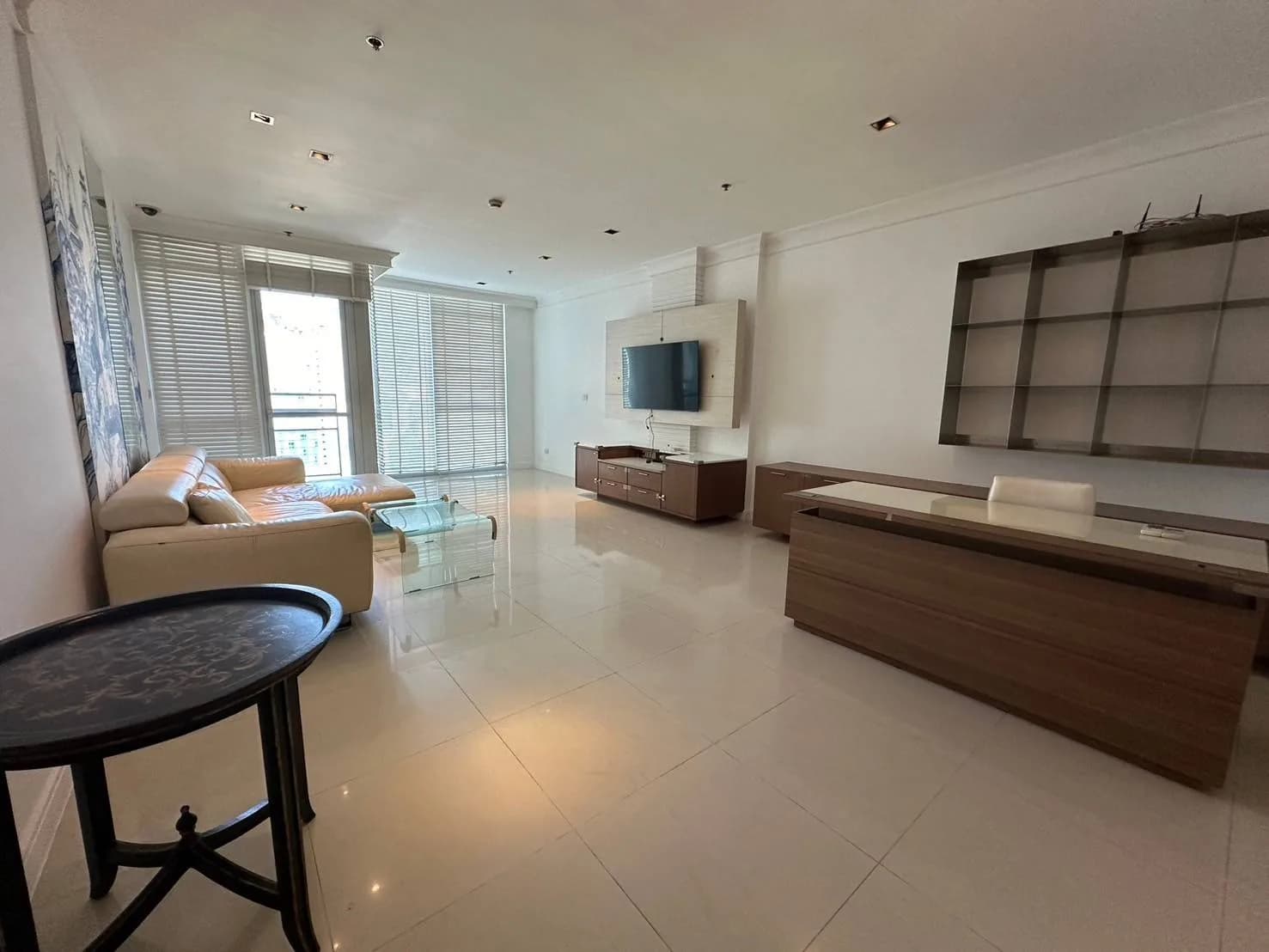 Athenee Residence — photo 2