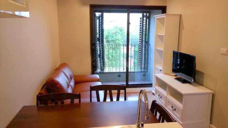 Condolette Dwell Sukhumvit 26 — photo 1
