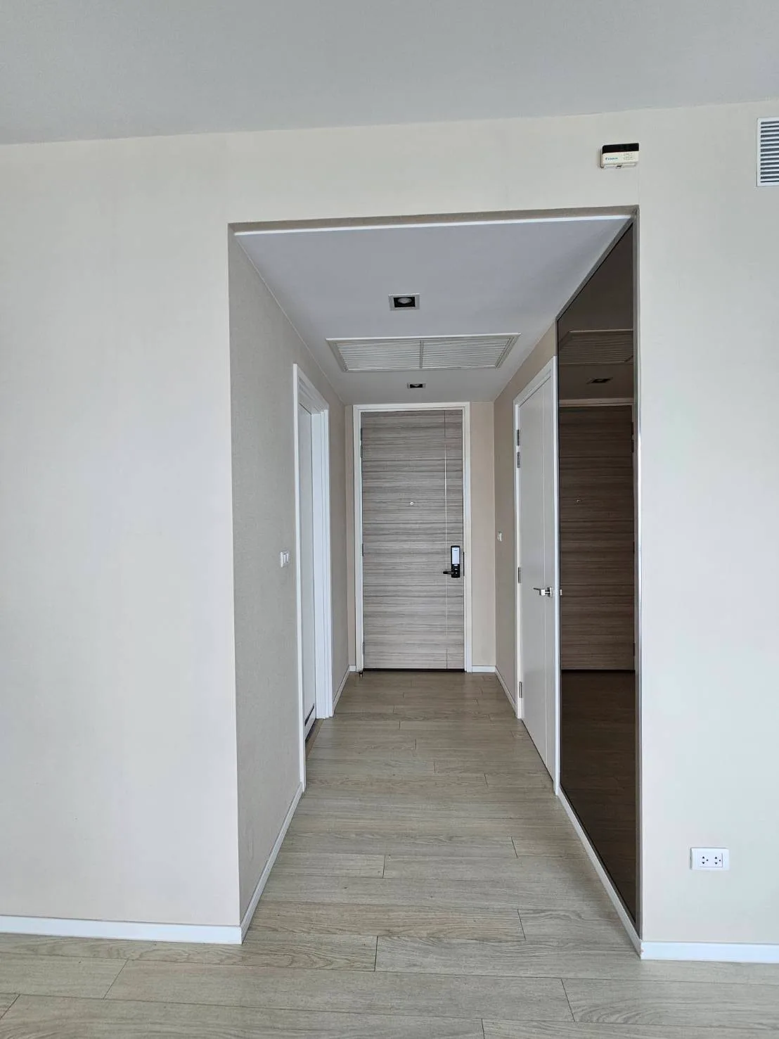 The Room Sukhumvit 21 — photo 12