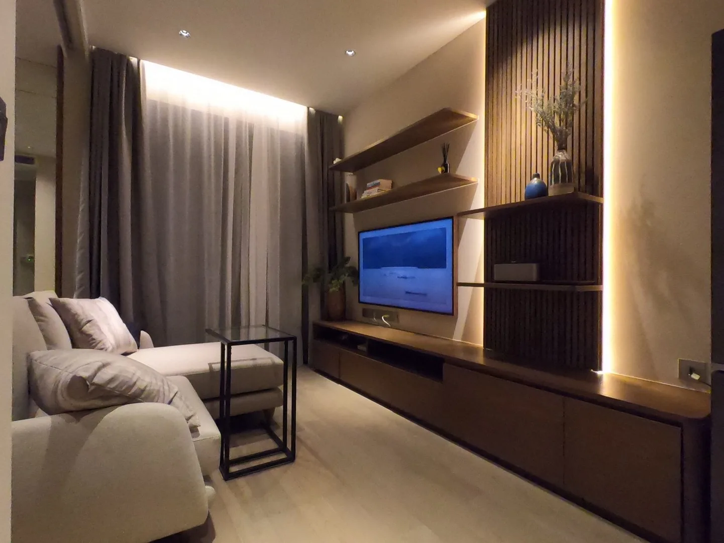 Ashton Asoke — photo 2