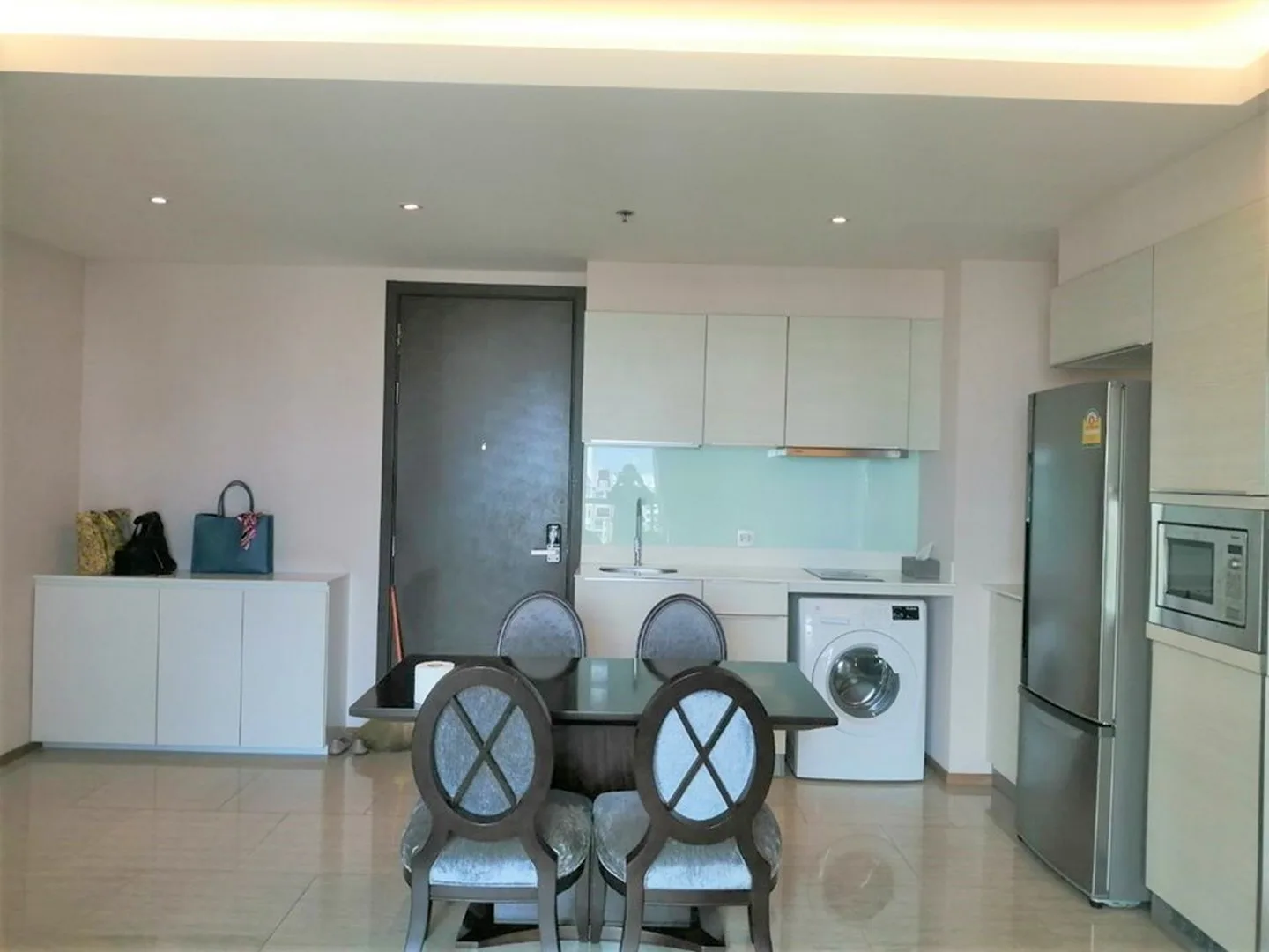 H Sukhumvit 43 — photo 1
