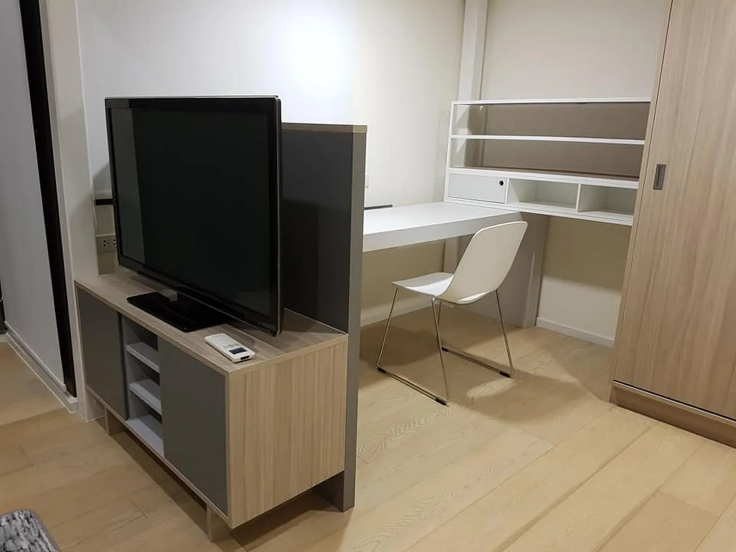 Chewathai Residence Asoke — photo 2