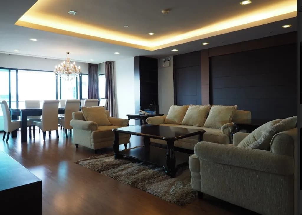 Sathorn Gardens — photo 1