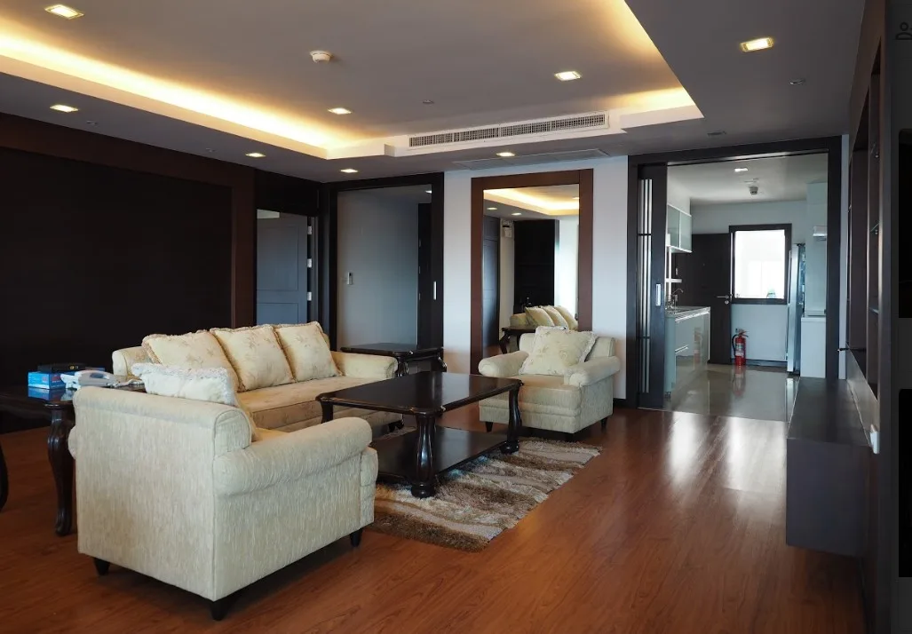 Sathorn Gardens — photo 2