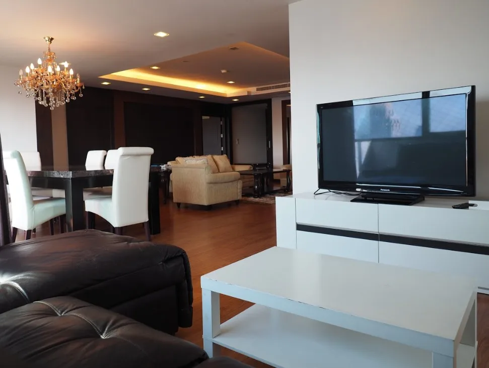 Sathorn Gardens — photo 12