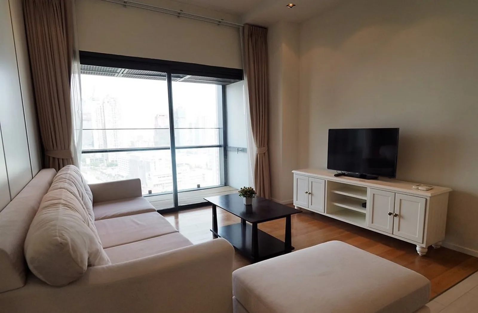 Circle Living Prototype — photo 2