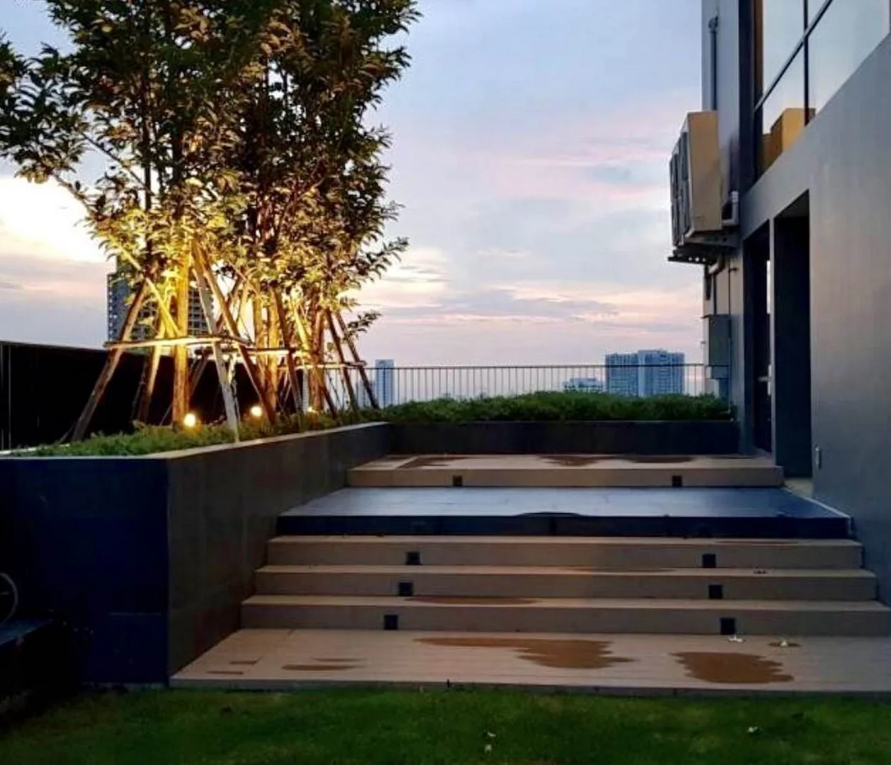 Noble Revolve Silom — photo 14