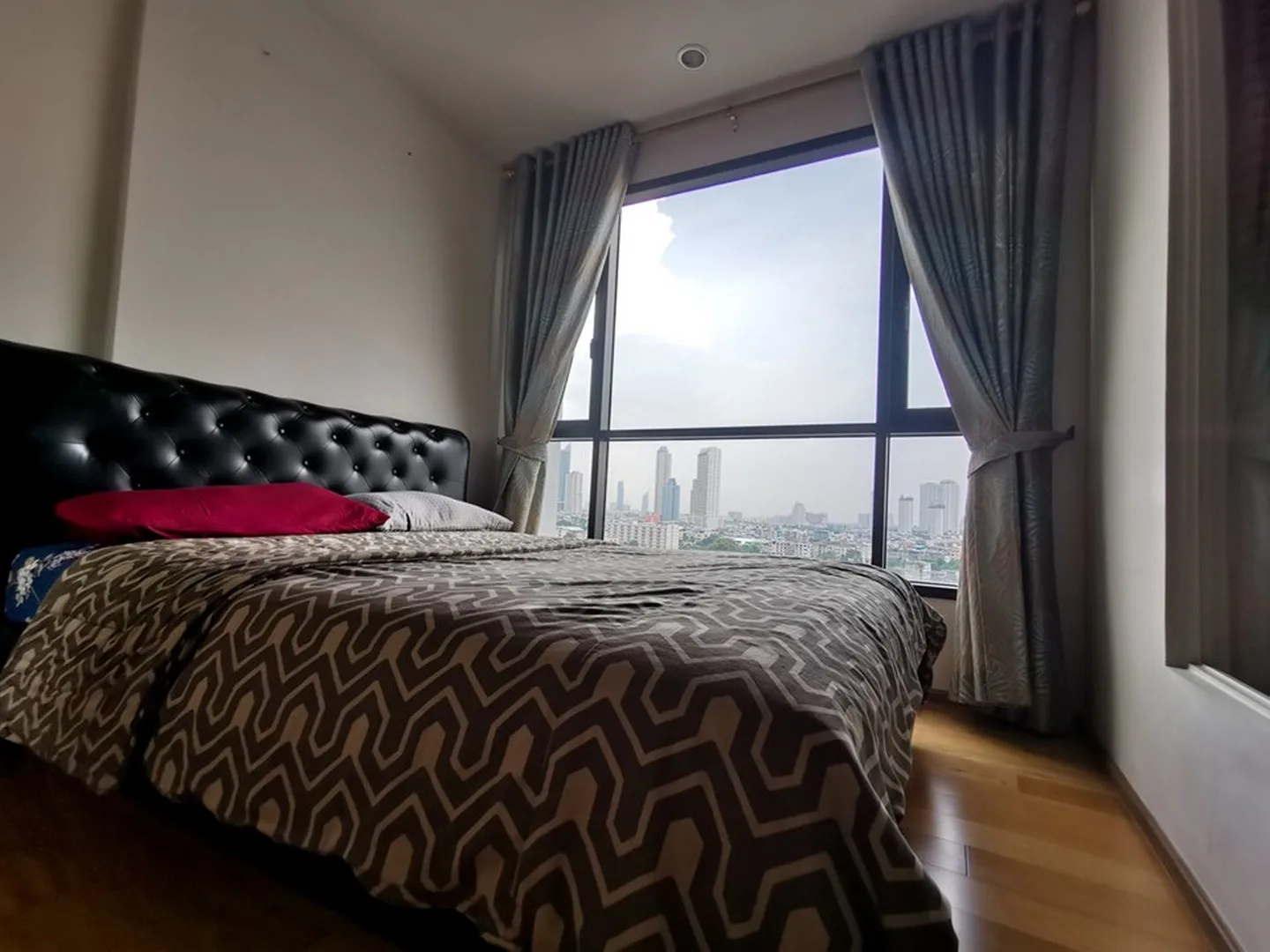 Fuse Sathorn - Taksin — photo 1