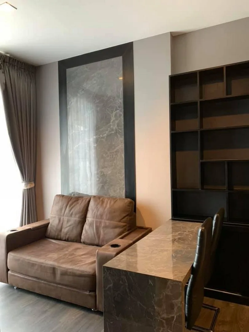 Edge Sukhumvit 23 — photo 2