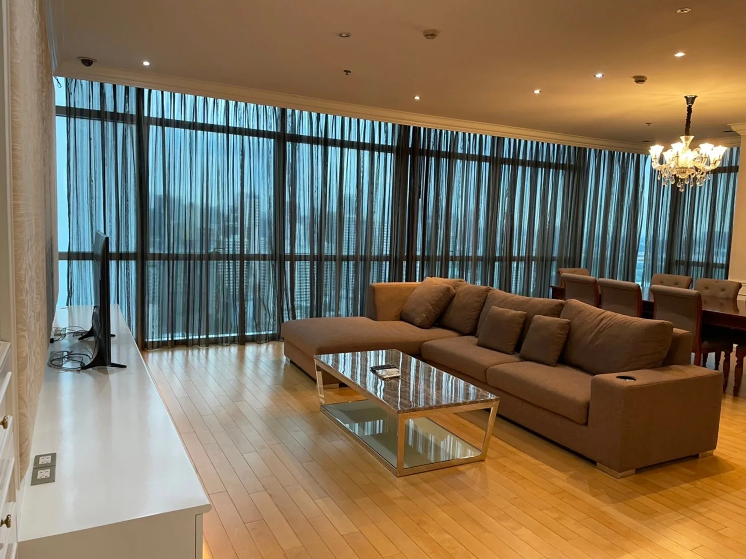 Athenee Residence — photo 1