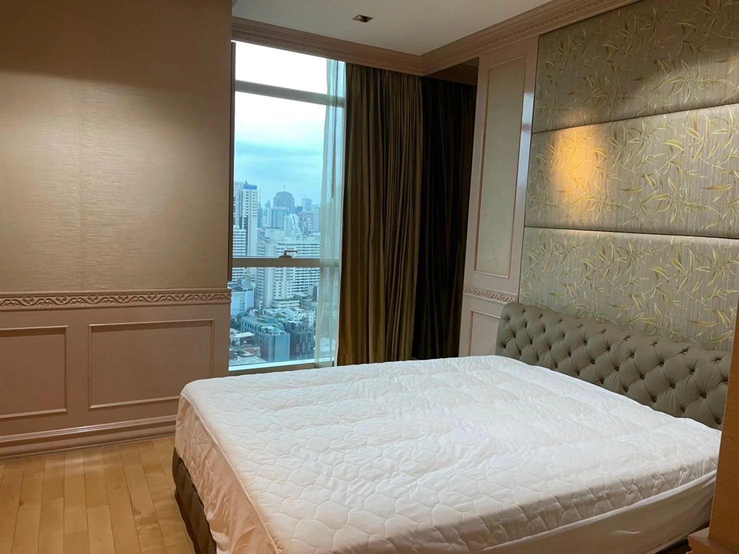 Athenee Residence — photo 13