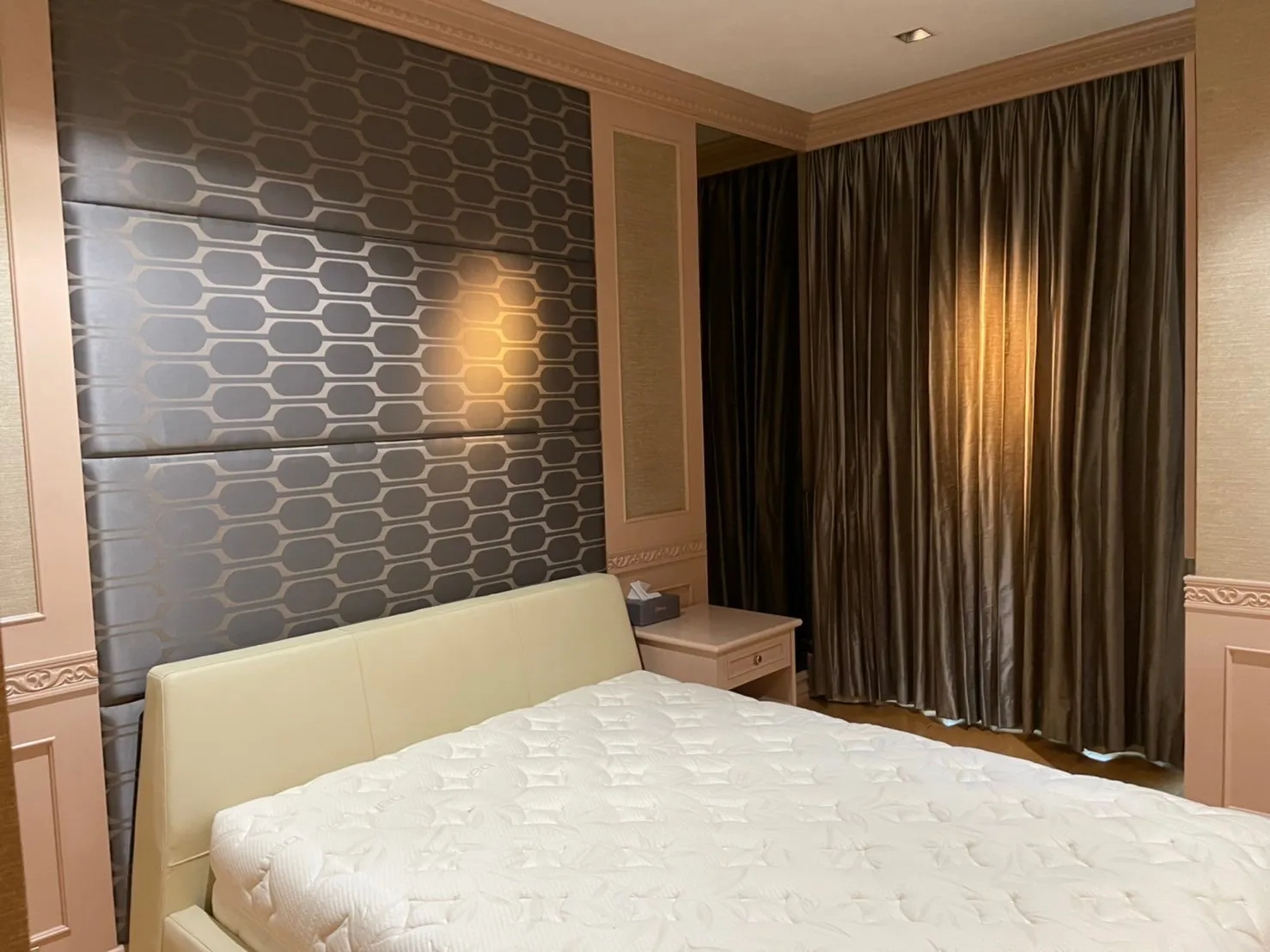 Athenee Residence — photo 14