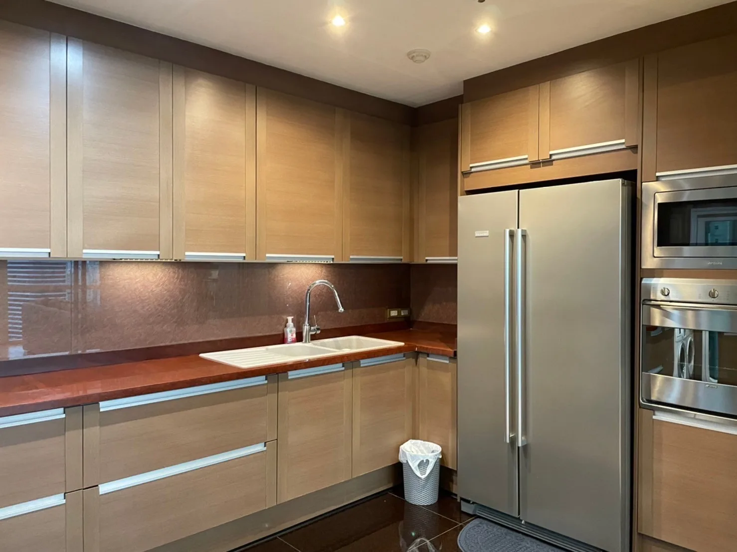 Athenee Residence — photo 17