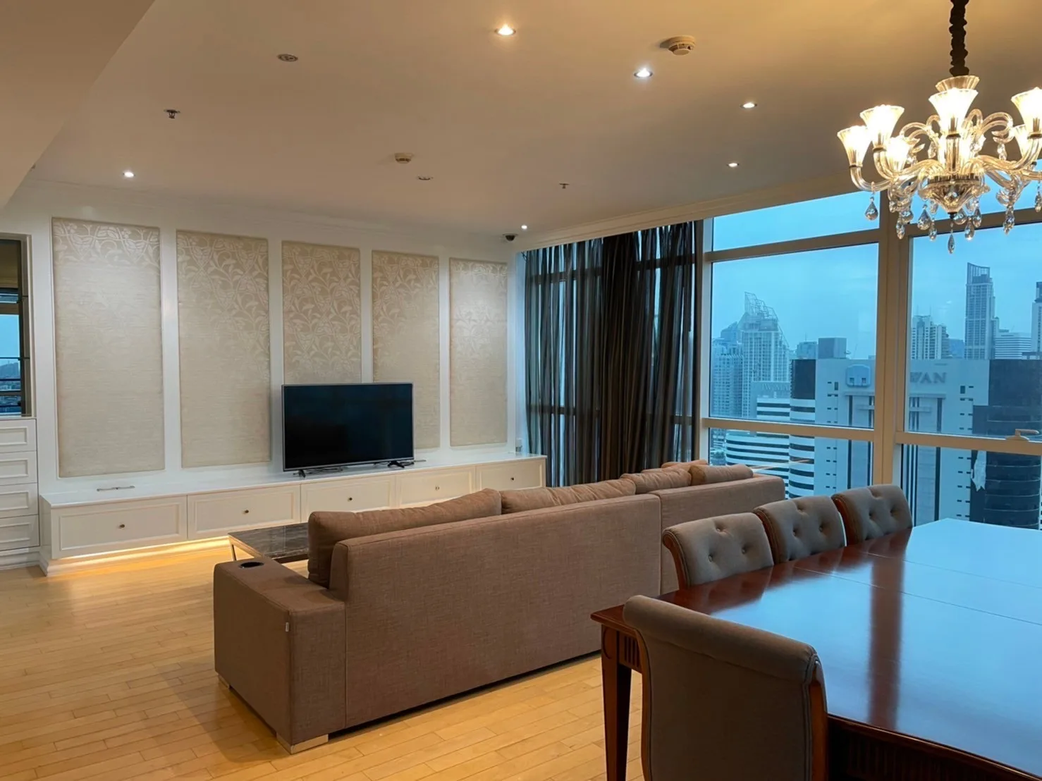 Athenee Residence — photo 6