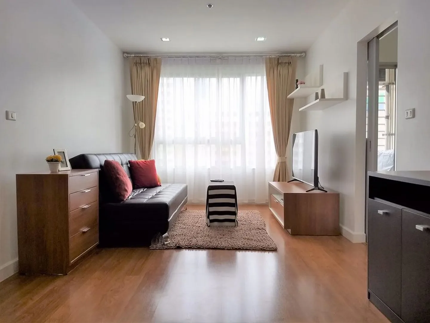 Condo One X Sukhumvit 26 — photo 2