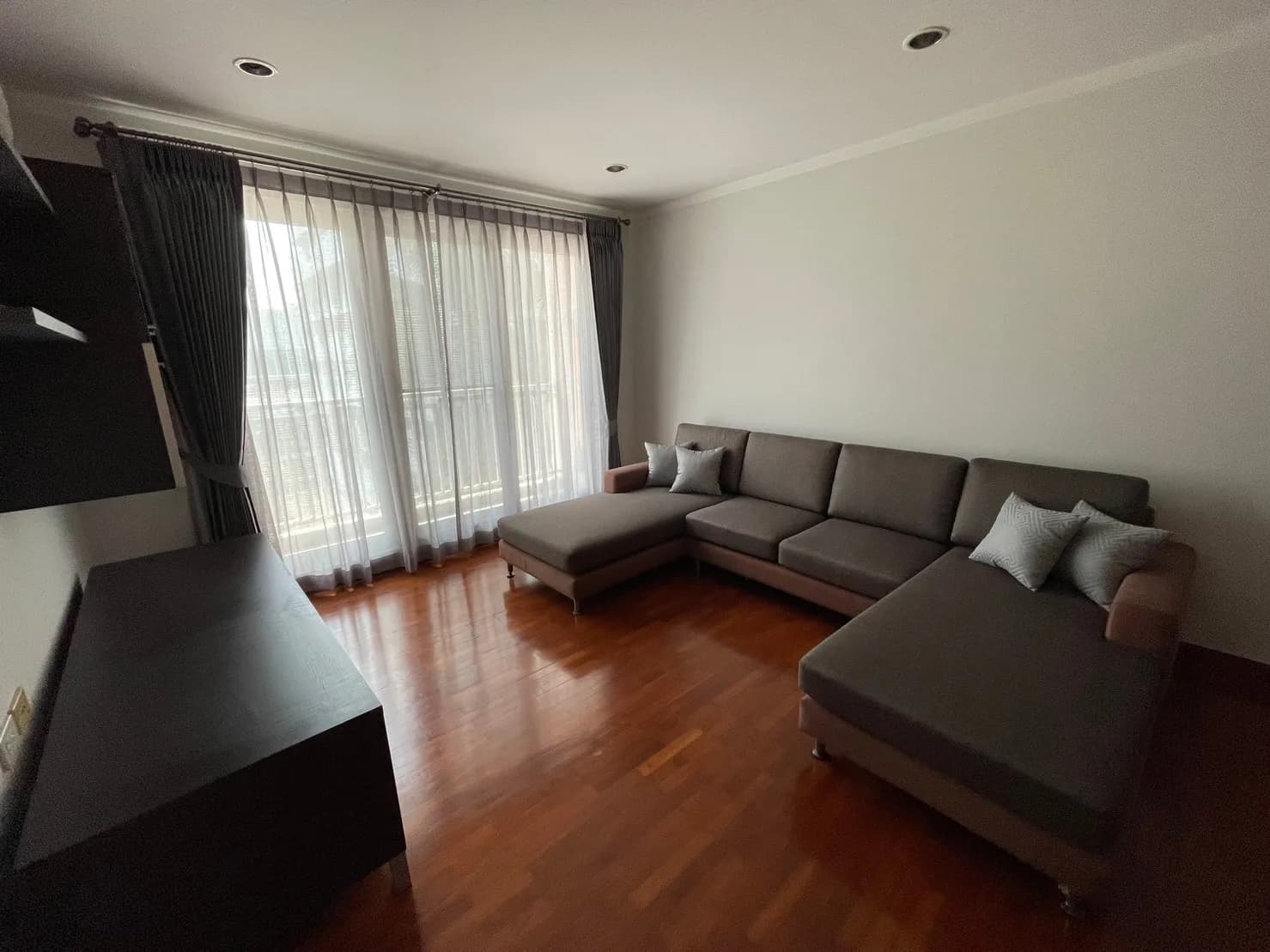 Baan Siri Sukhumvit 13 — photo 1