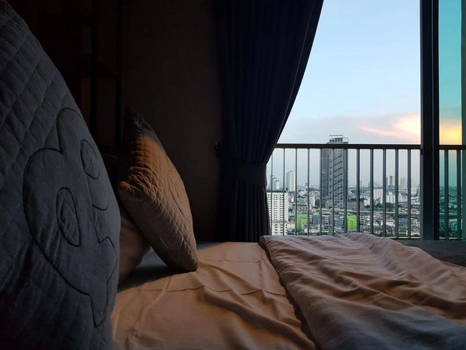 Motif Condo — photo 3