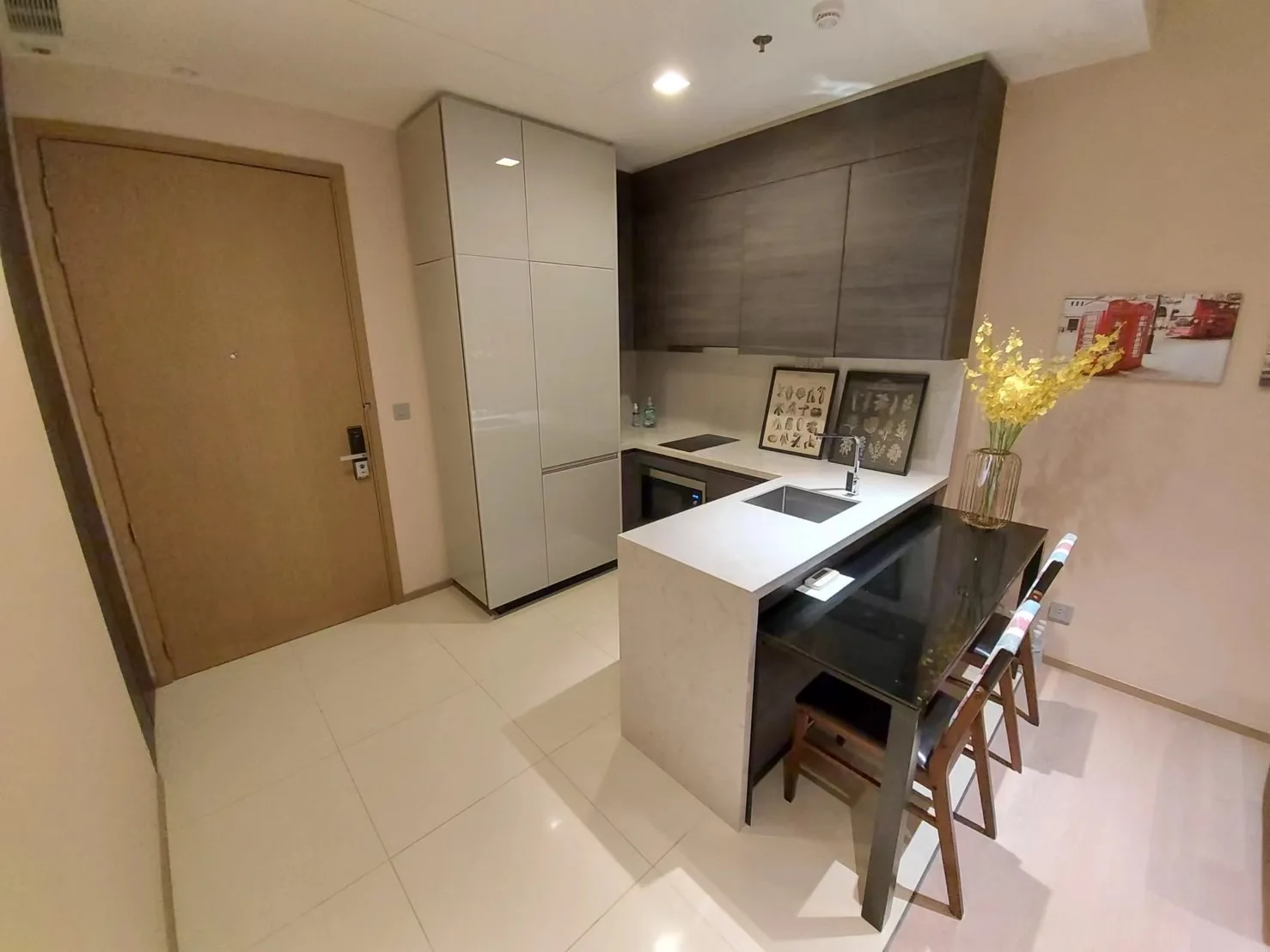 The Esse Asoke — photo 4