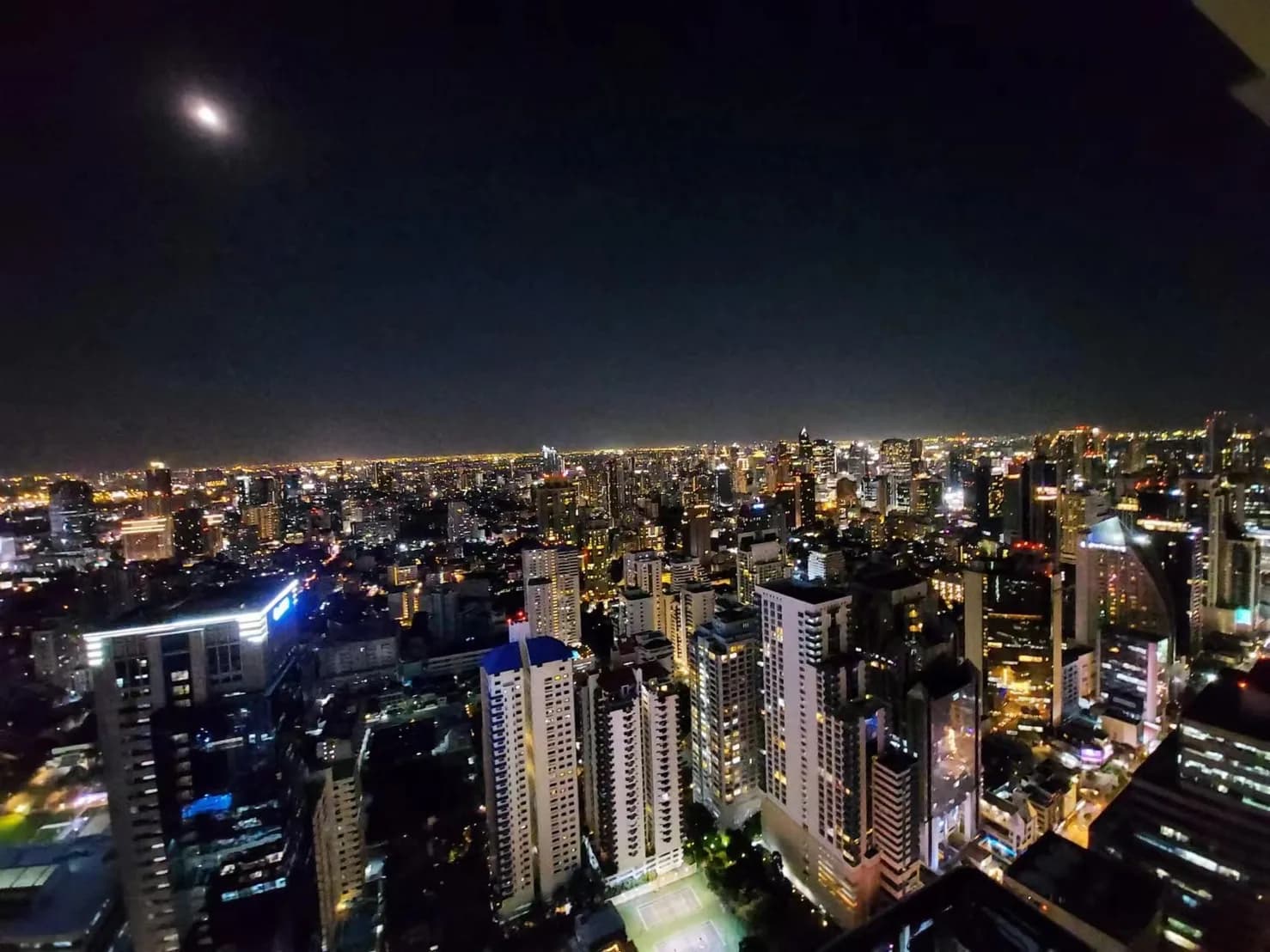The Esse Asoke — photo 10