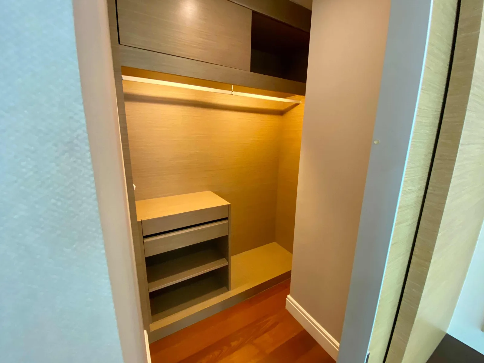 Bright Sukhumvit 24 — photo 11